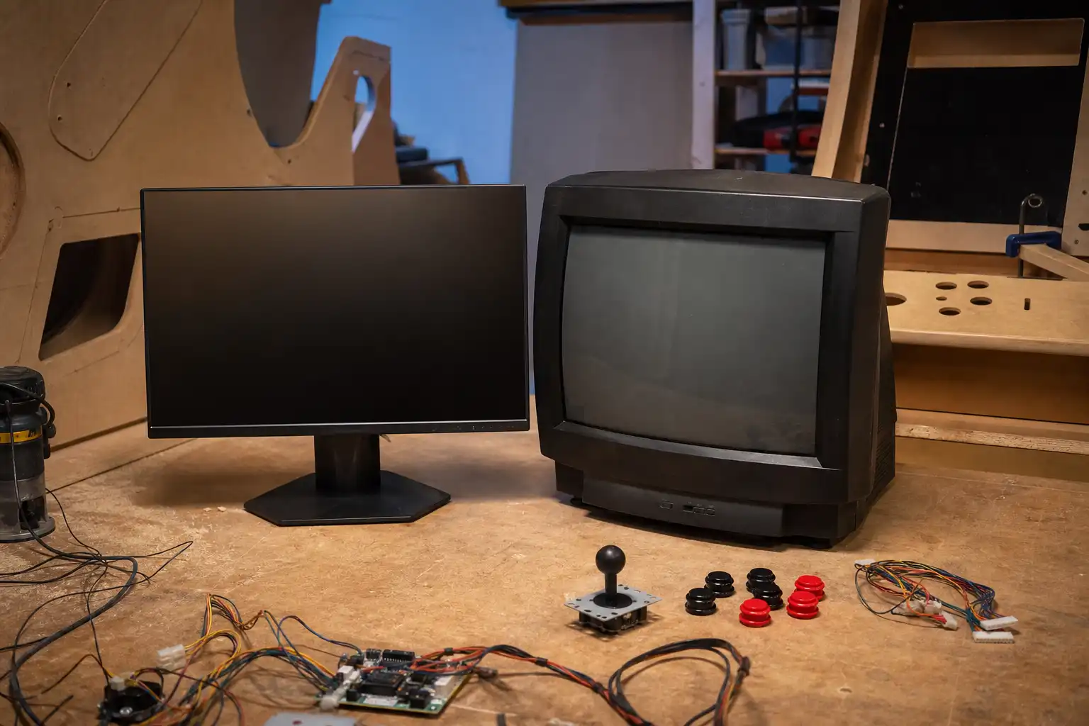 Arcade-Monitor: LCD oder CRT im Vergleich